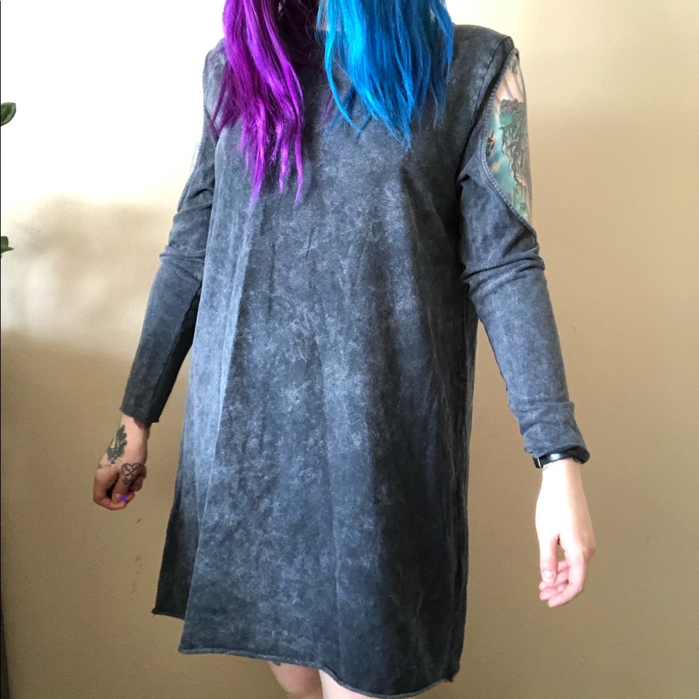 Grey Cold Shoulder Shift Dress